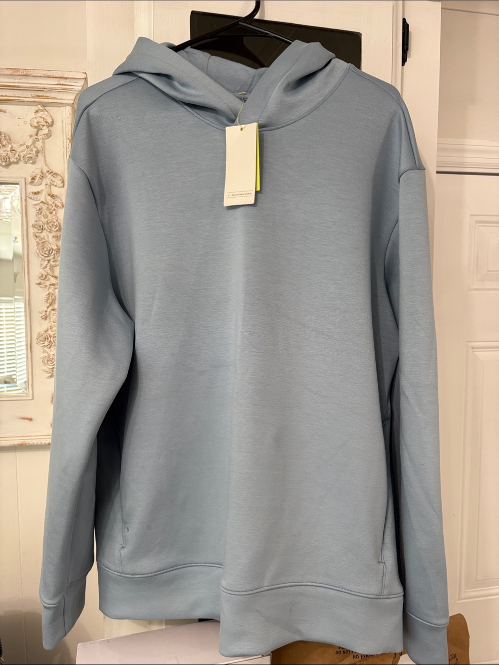 NWT Men's all in motion Light Blue Spacer Hooded Sweatshirt L